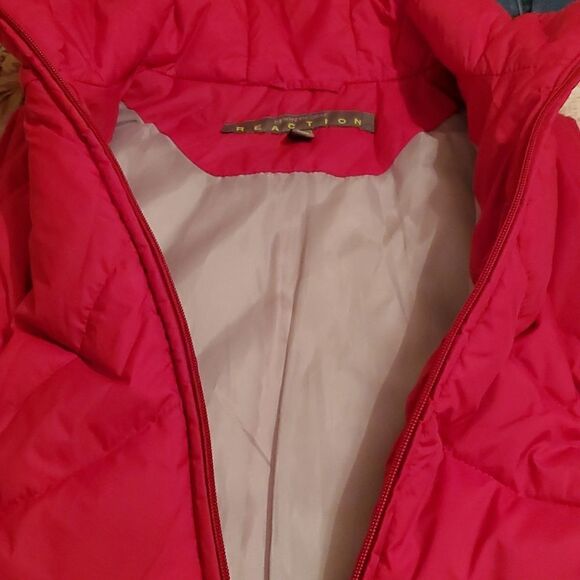 Kenneth Cole Reaction Women's Puffer Down Vest Size Medium - Picture 5 of 7